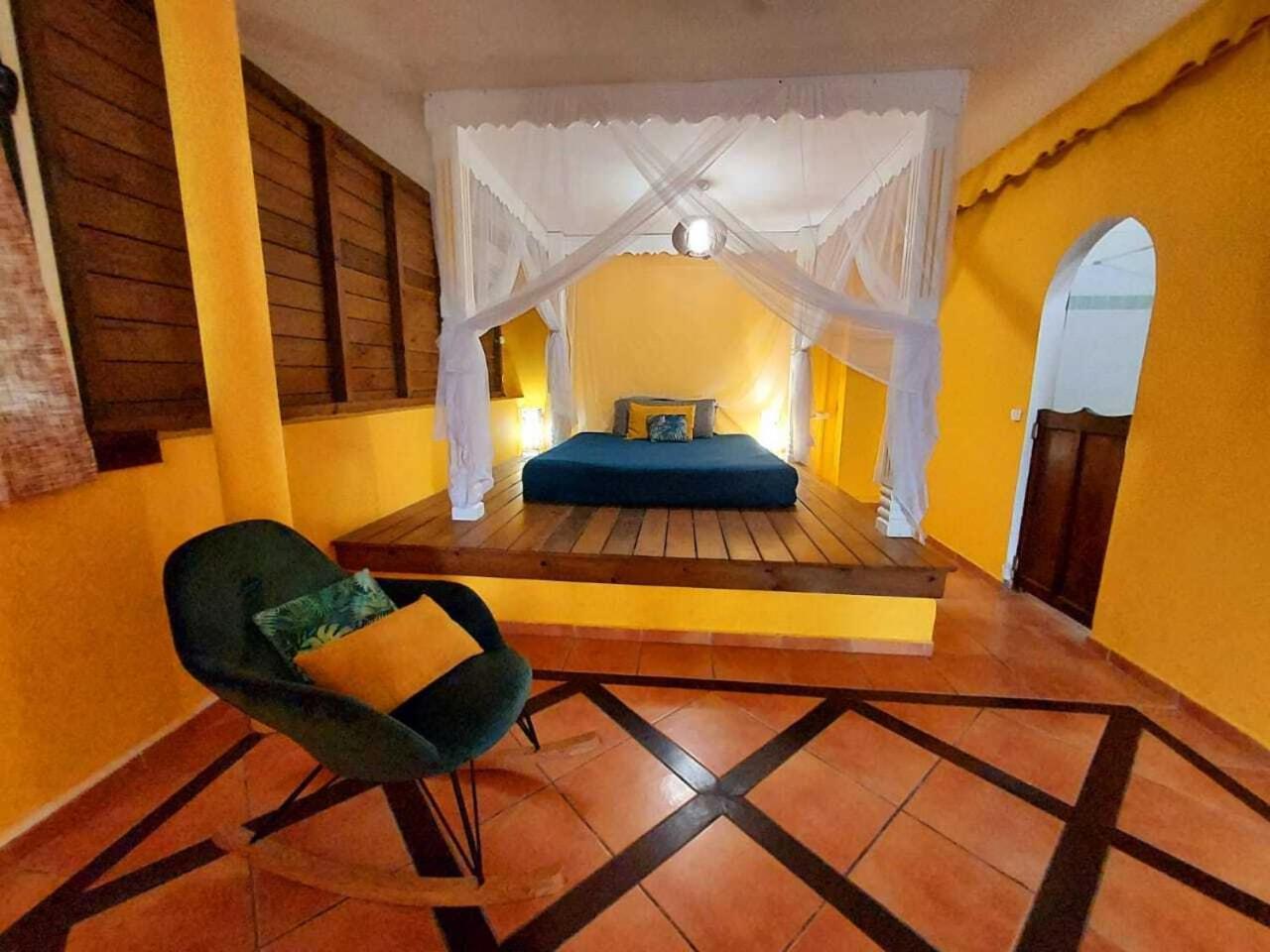 Villa Du Jardin Botanique, Ex. Propriete Coluche Deshaies Extérieur photo