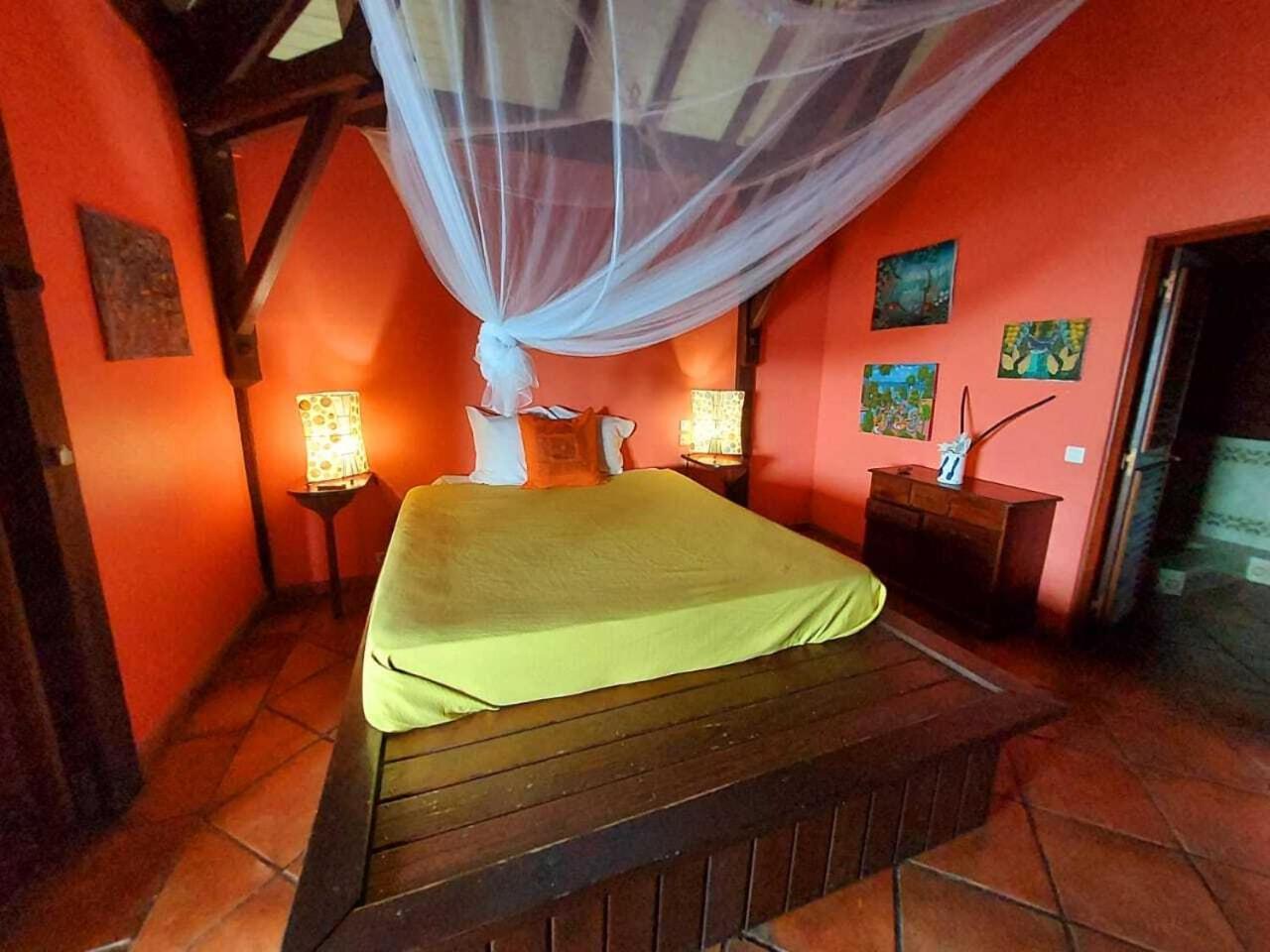 Villa Du Jardin Botanique, Ex. Propriete Coluche Deshaies Extérieur photo