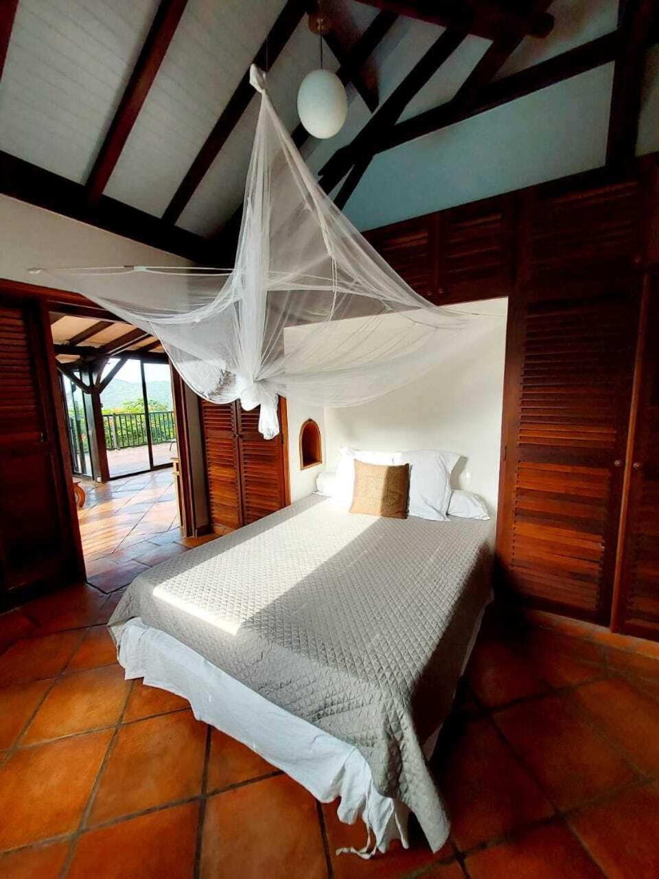 Villa Du Jardin Botanique, Ex. Propriete Coluche Deshaies Extérieur photo
